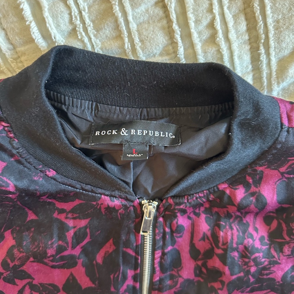 Bomber Jacket - Picture 2 of 4